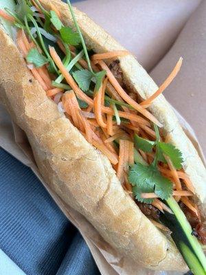 Grilled chicken banh mi