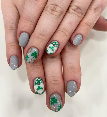 St Patrick's nail design