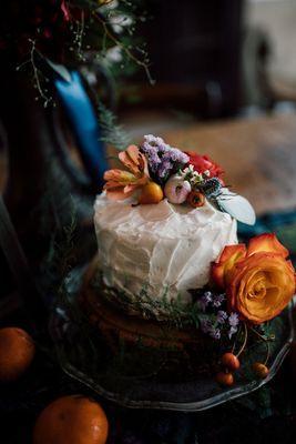 Elopement Cutting Cake