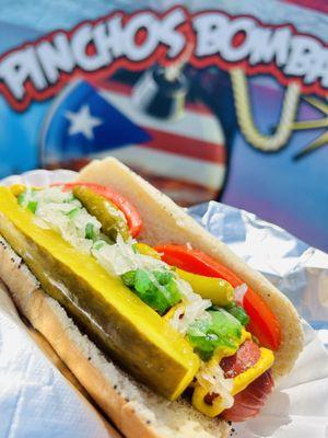 Desde la ciudad de los vientos, Chicago-style hotdogs.