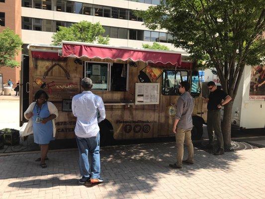 Lunchtime in Ballston.