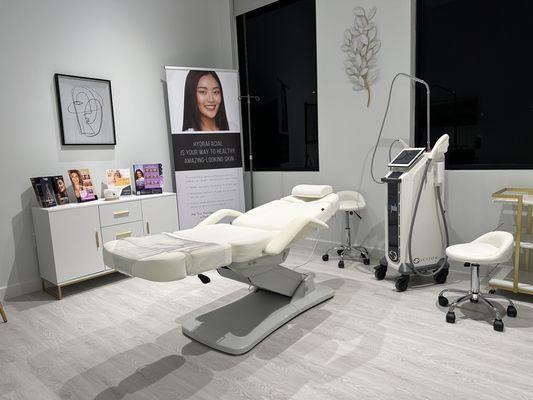 Laser Therapy room featuring the Sciton Moxi