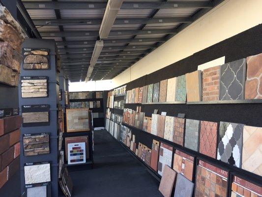 Outdoor showroom. They also have big marble slabs for kitchen and bathroom projects.