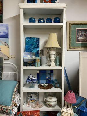 Blue, anyone? Love the coastal colors here at The Living Room.