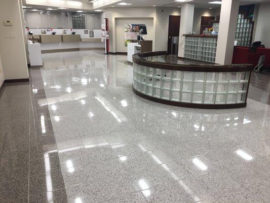 Bank require sparkling floors - Service First Delivers