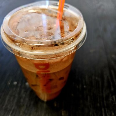 Chocolate Caramel "Cold Brew" filled with ice :/