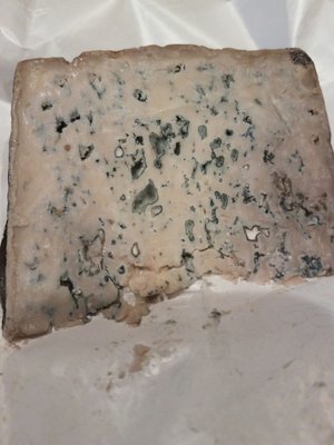 Valdeen blue cheese from Spain