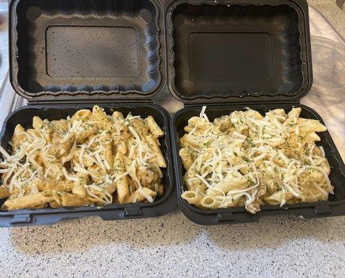 Cajun and chicken Alfredo pasta