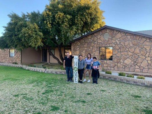 This family go their keys for their own horse property ! Congratulations!