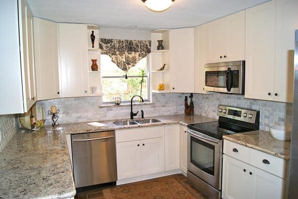 Kitchen Remodeled ( New cabinets, back splash and Granite counter top)