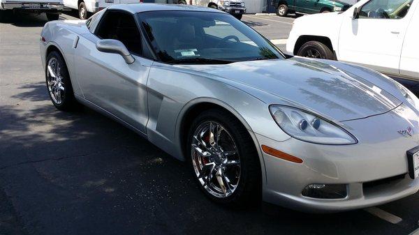 Corvette pinstriping