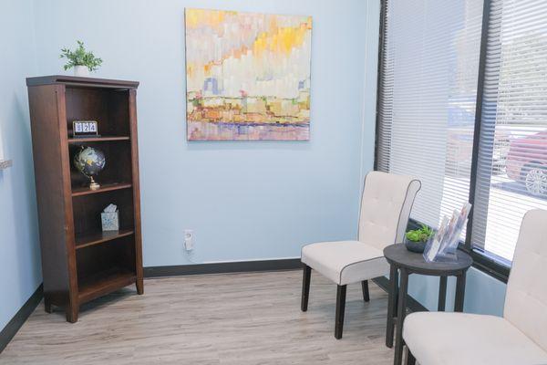 Patient waiting room which is comfortable - You can fill out forms and read our helpful informative materials. Medical & pregnancy services.