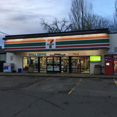 7-Eleven, 222 Main St SE, Albany. My favorite convenience store, Home of the Super Big Gulp!