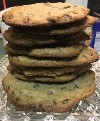 Jumbo chocolate chip cookies