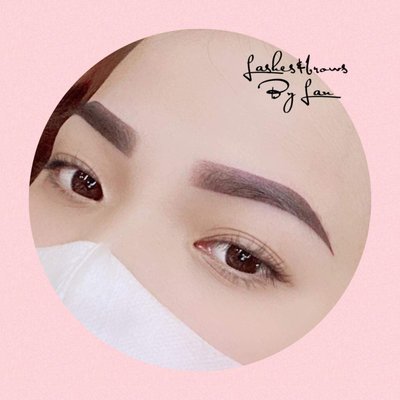 Semi permanent ombré brows