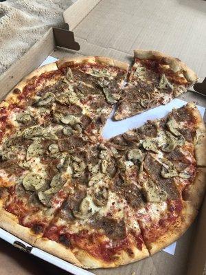 Large Pie with Sausage and Mushrooms