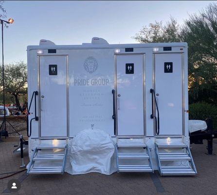 Mobile Restroom Suites