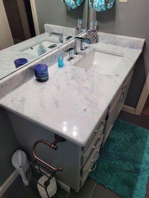 Bathroom countertop