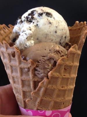 Double scoop with cookies n cream and peanut butter chocolate.