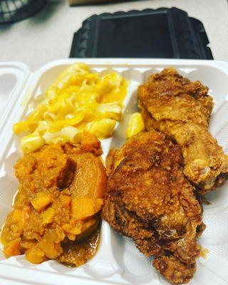 Mac & Cheese
Fried Chicken