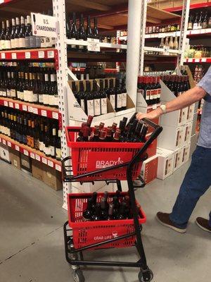 Who doesn't love a basket full of wine!?!