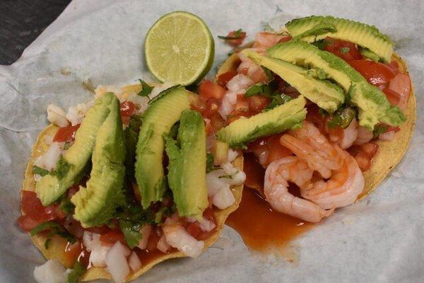 Tostadas de camarón y ceviche!!