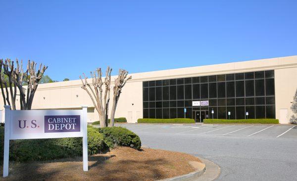 Front entrance of Us Cabinet Depot