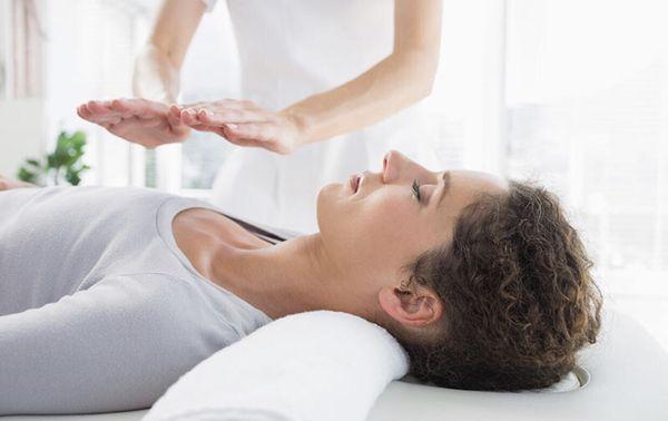 Reiki Sessions w/Ania