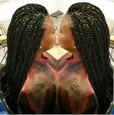 Smedium Size Senegalese Twist