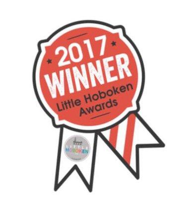 Proud moment! We are 2017 winner for shaping & threading by Little Hoboken! Check us out & avail 15% off any service until Valentine's Day!