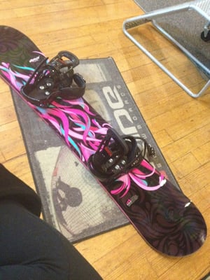 Morrow board and burton bindings