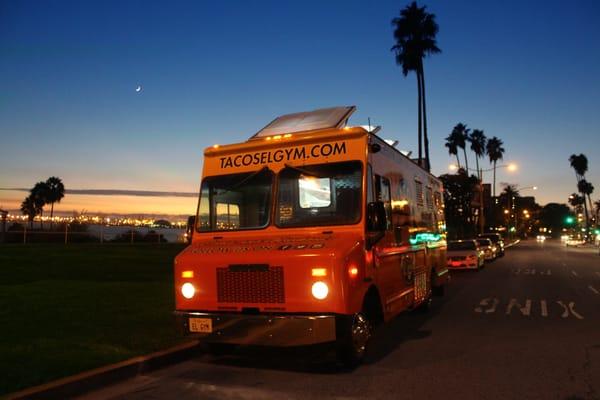 Tacos El Gym truck in Long Beach