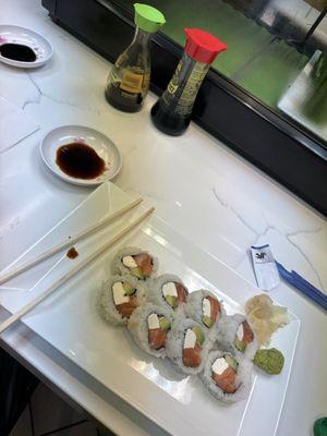 10Piece Philadelphia Roll with salmon