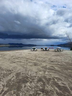 Storm brewing on the lake