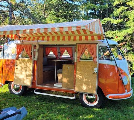 CAKEBUS on display, cupcakes in a cooler