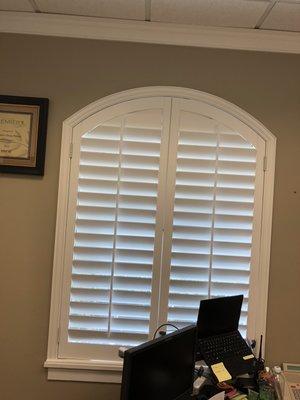 Plantation Shutters in Port St. Lucie, FL 34952. Wood shutter installed in 5 day.