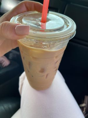 24oz iced Caramel americano w/ cream