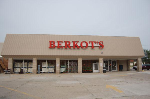 Berkot's Super Foods- Dwight