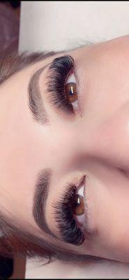 Volume lashes