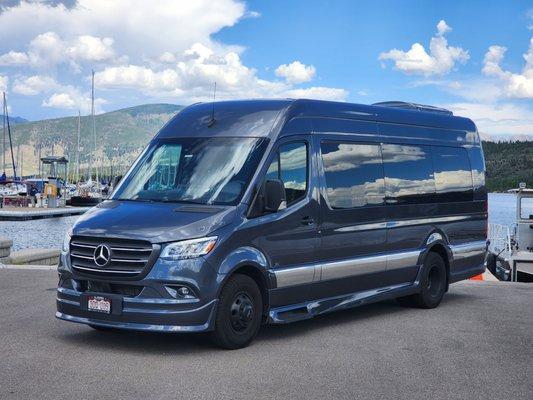 Executive Sprinter Shuttle Van for Denver Airport Transfers to Vail, Breckenridge, Aspen