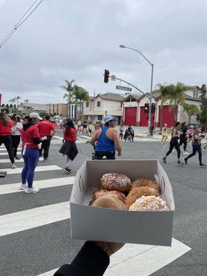 Ran across San Diego Marathon to get my donuts this morning! Haha