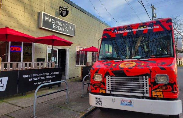 Vandalz Taqueria food truck at our taproom!