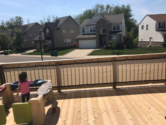 Deck privacy screen