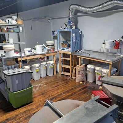 Glaze mixing area