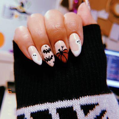 Halloween nails