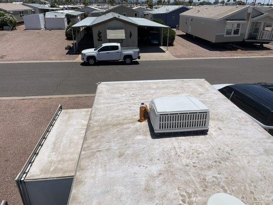 RV Roof Cleaning &Scoopin Poop