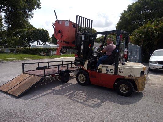 Heavy Equipment Placement On Trailer