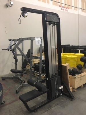 LifeFitness Lat Pulldown