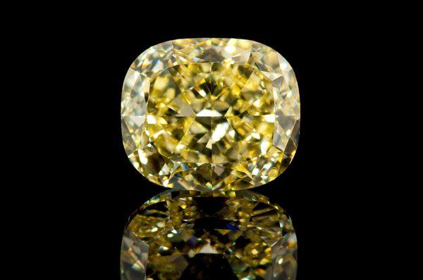 4.17 carat Fancy Yellow Diamond