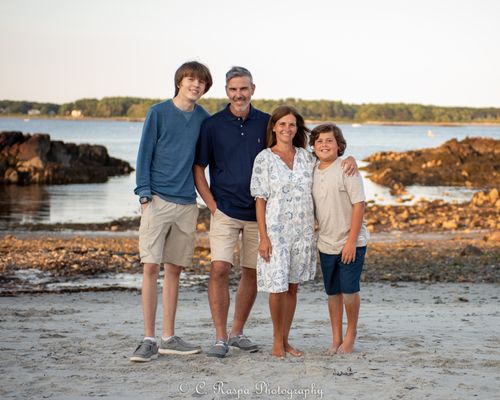 Family moments at Newcastle Commons in Newcastle, New Hampshire